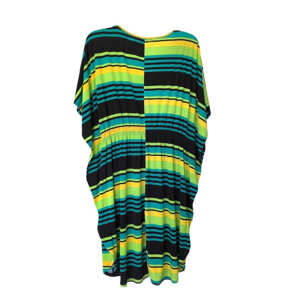 Intriguing Threads Dress - Picture 3 of 7
